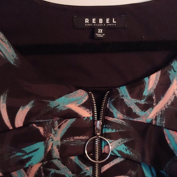 3x Floral Rebel Dress - Picture 2 of 3